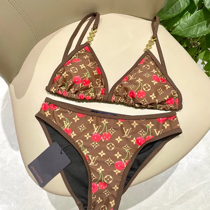 スーパーコピー シャネル 水着