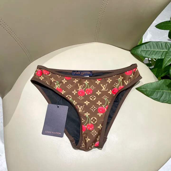 スーパーコピー シャネル 水着