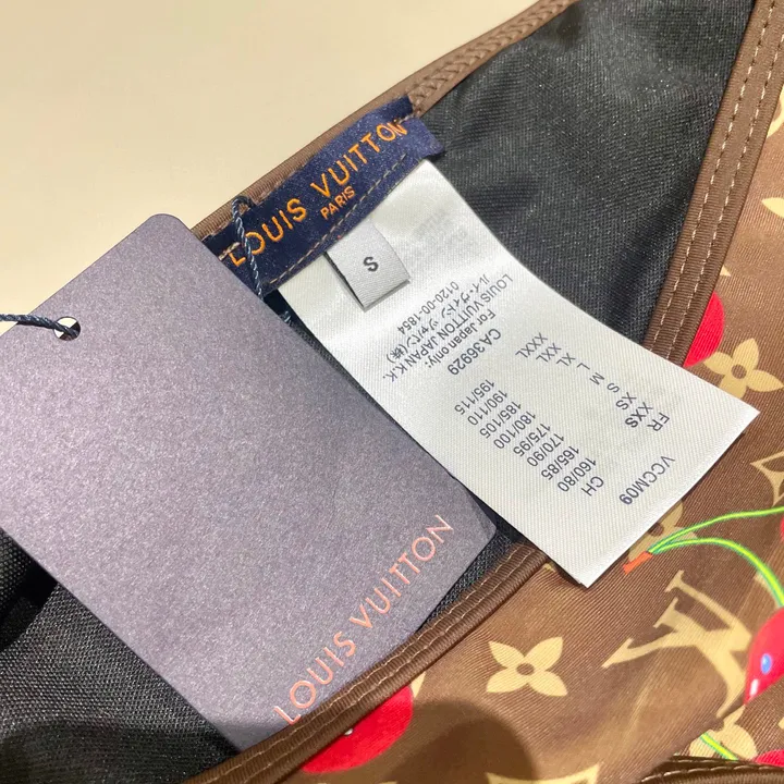 スーパーコピー シャネル 水着