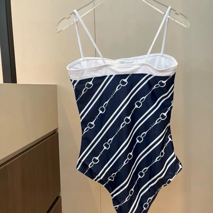 スーパーコピー ルイヴィトン 水着