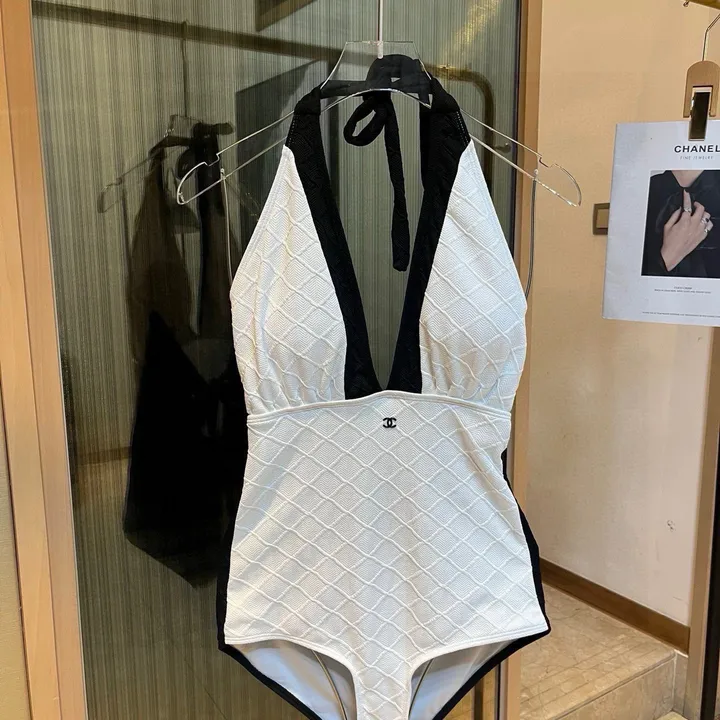 スーパーコピー シャネル 水着