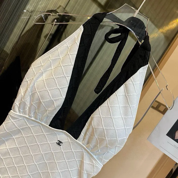 スーパーコピー シャネル 水着