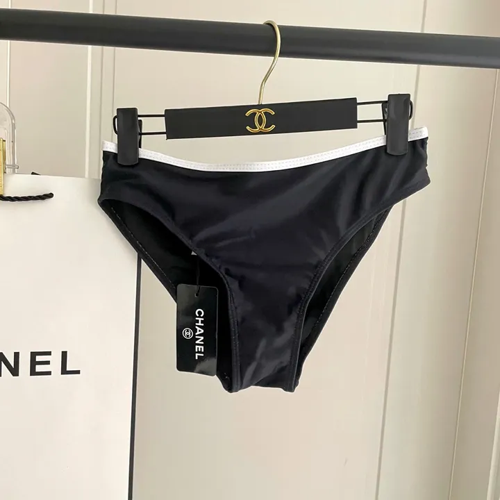 スーパーコピー シャネル 水着