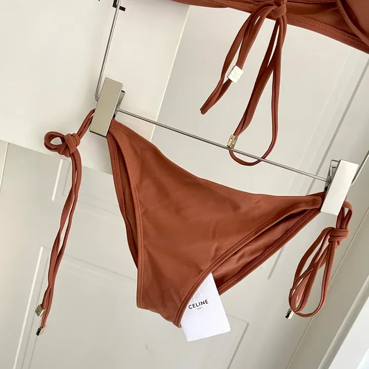 スーパーコピー シャネル 水着