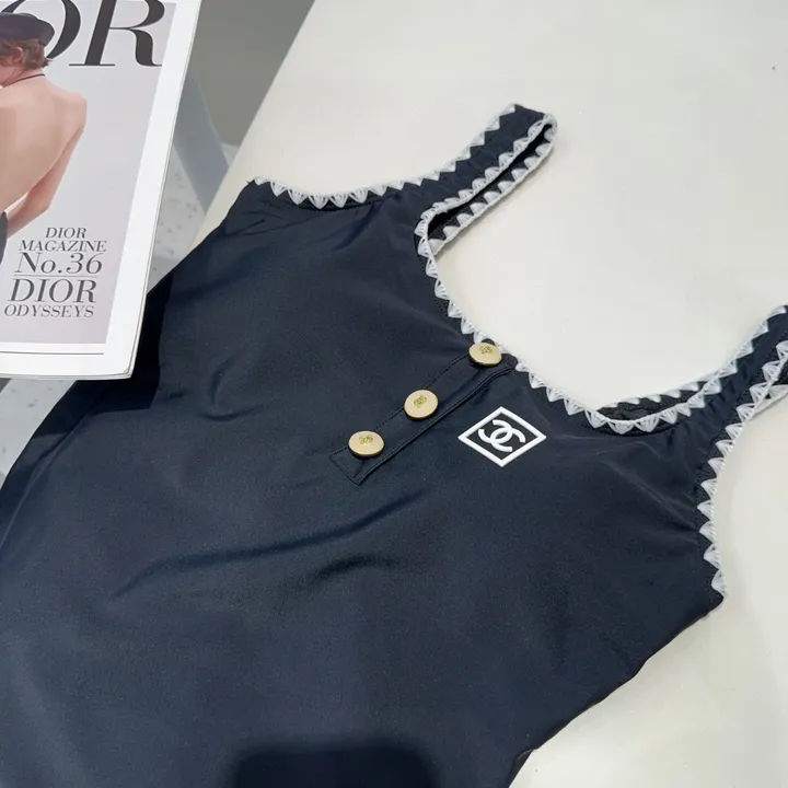 スーパーコピー シャネル 水着