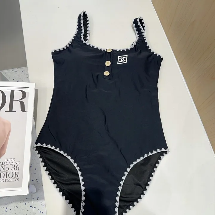 スーパーコピー シャネル 水着