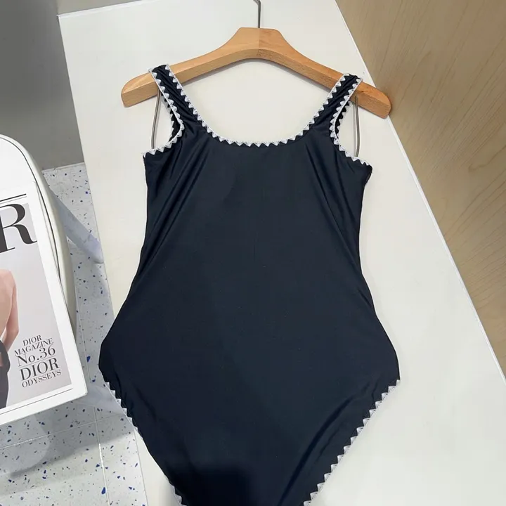 スーパーコピー シャネル 水着