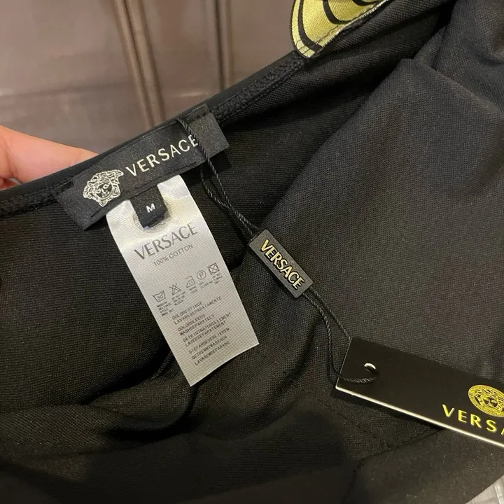 スーパーコピー シュプリーム 水着