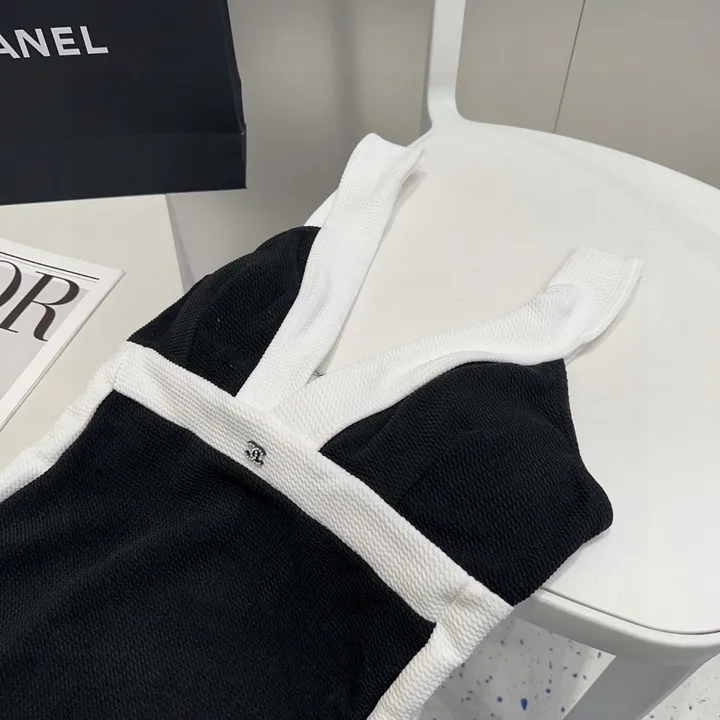 スーパーコピー シャネル 水着