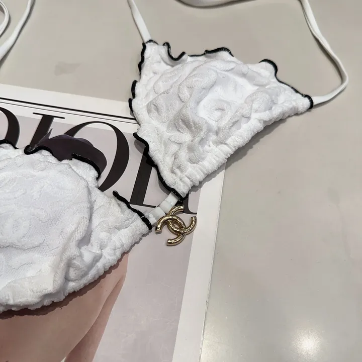 スーパーコピー シャネル 水着