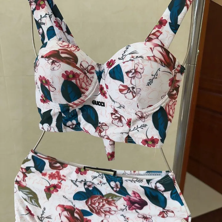 スーパーコピー ルイヴィトン 水着