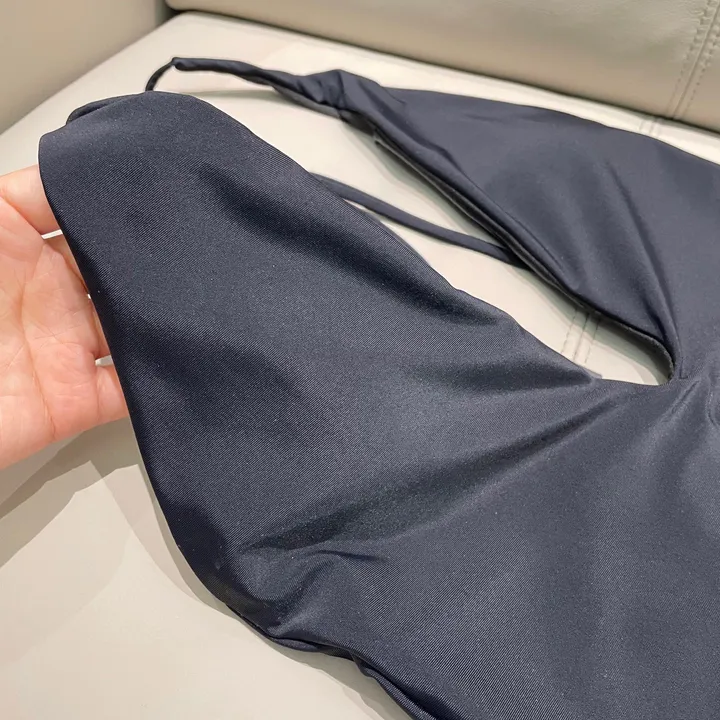 スーパーコピー シュプリーム 水着