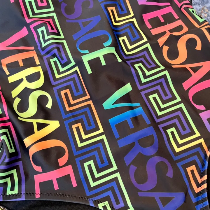 スーパーコピー ヴェルサーチ 水着