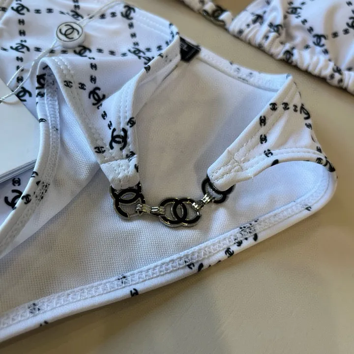 スーパーコピー シャネル 水着