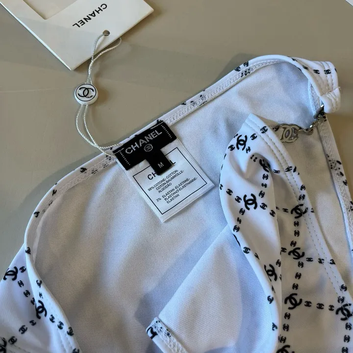 スーパーコピー シャネル 水着