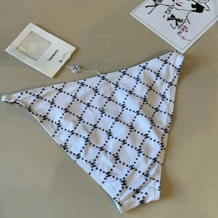 スーパーコピー シャネル 水着