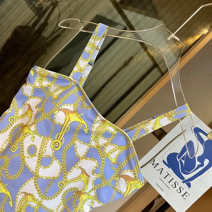 スーパーコピー シャネル 水着