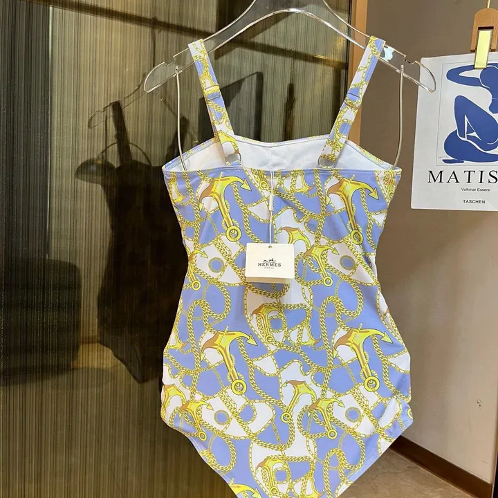 スーパーコピー シャネル 水着