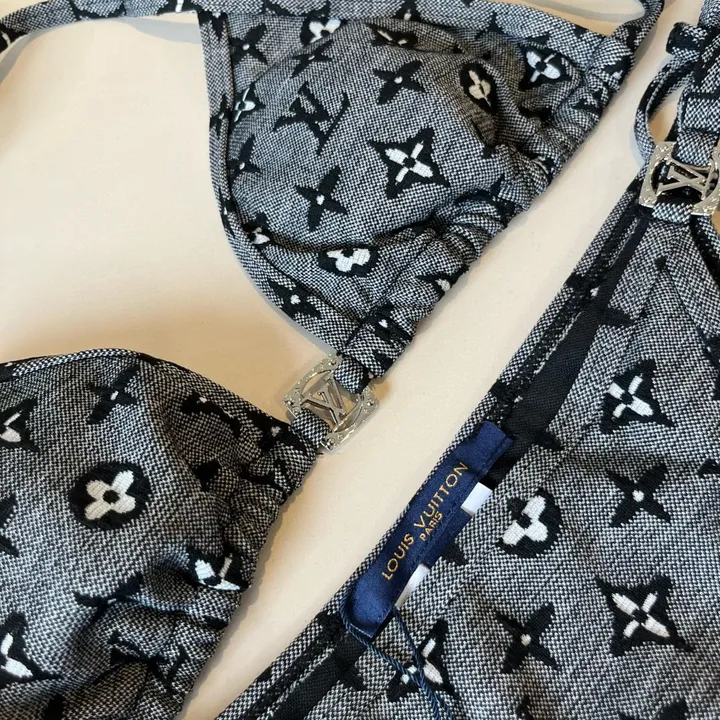 スーパーコピー シャネル 水着