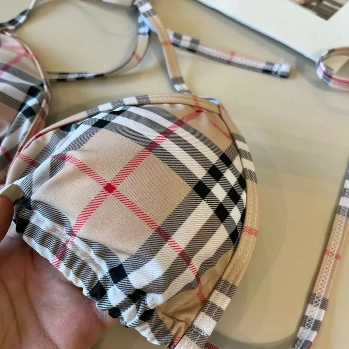 スーパーコピー バーバリー ス 水着