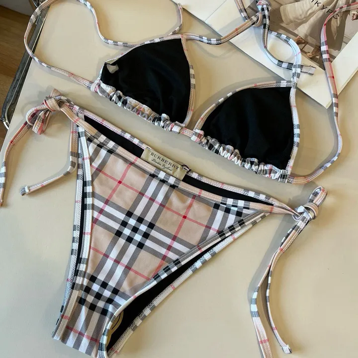 スーパーコピー バーバリー ス 水着