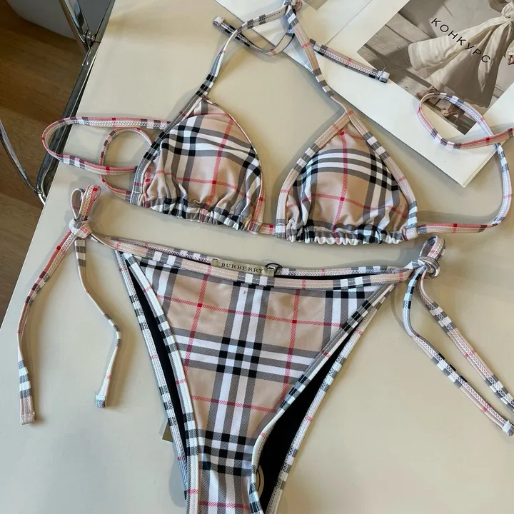 スーパーコピー バーバリー ス 水着