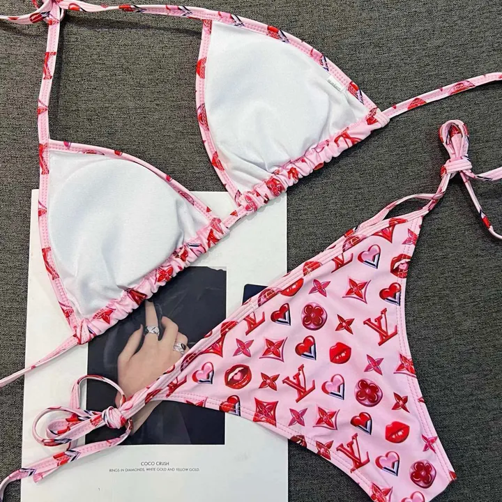 スーパーコピー シャネル 水着