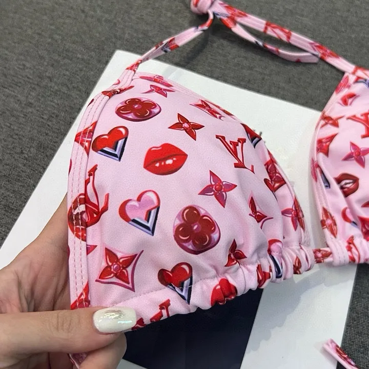 スーパーコピー シャネル 水着