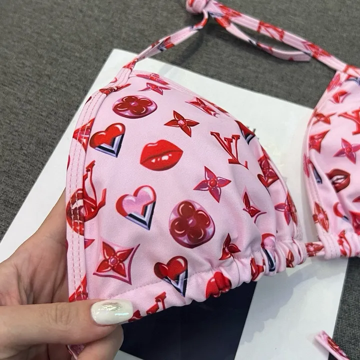 スーパーコピー シャネル 水着