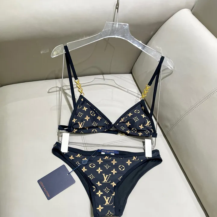 スーパーコピー シャネル 水着