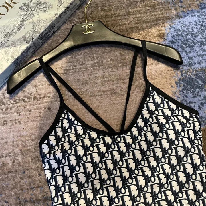 スーパーコピー グッチ 水着