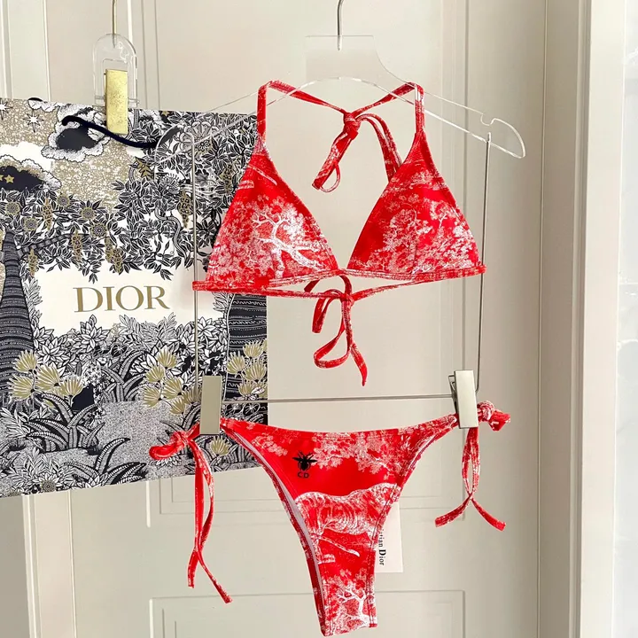 スーパーコピー グッチ 水着