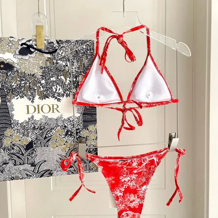 スーパーコピー グッチ 水着