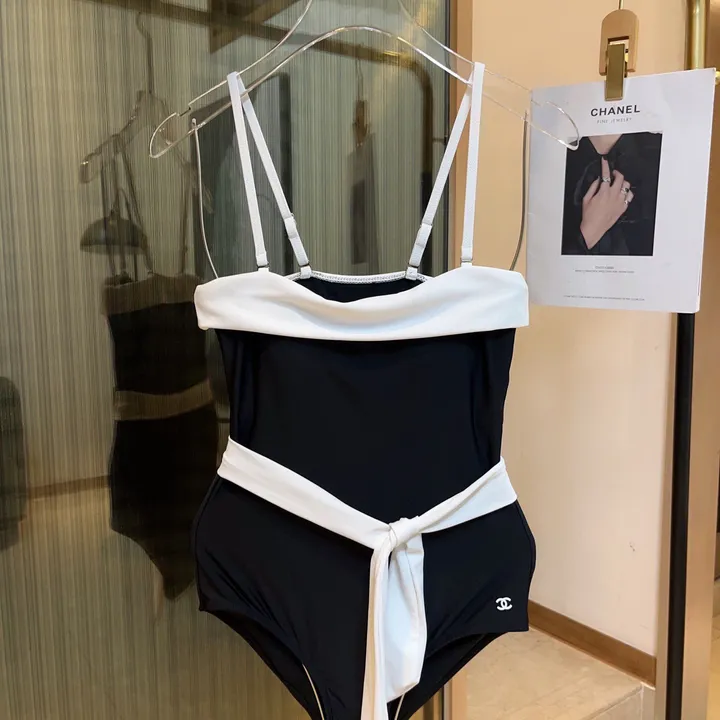 スーパーコピー シャネル 水着