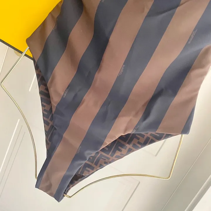 スーパーコピー フェンディ 水着