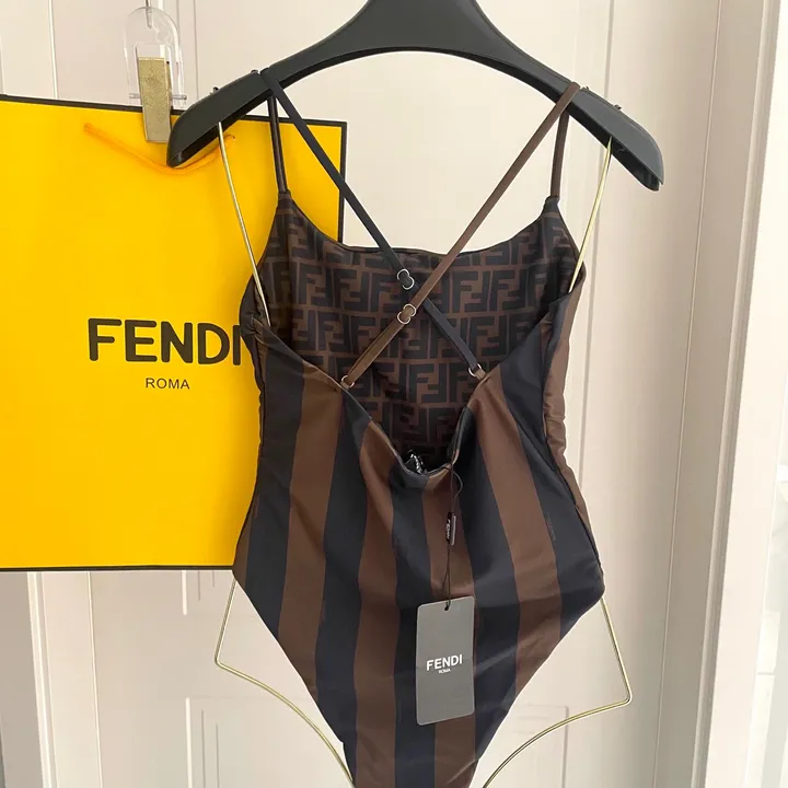 スーパーコピー フェンディ 水着