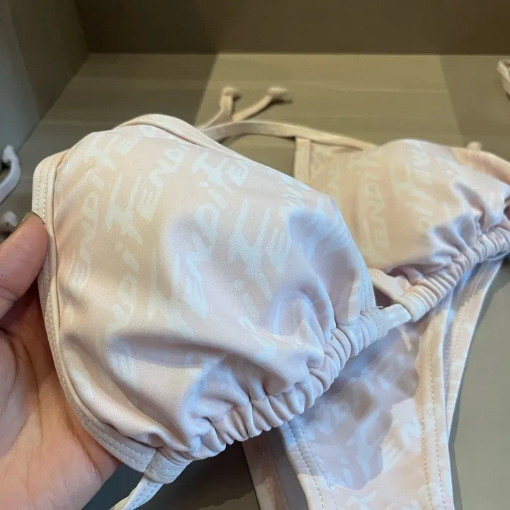 スーパーコピー フェンディ 水着