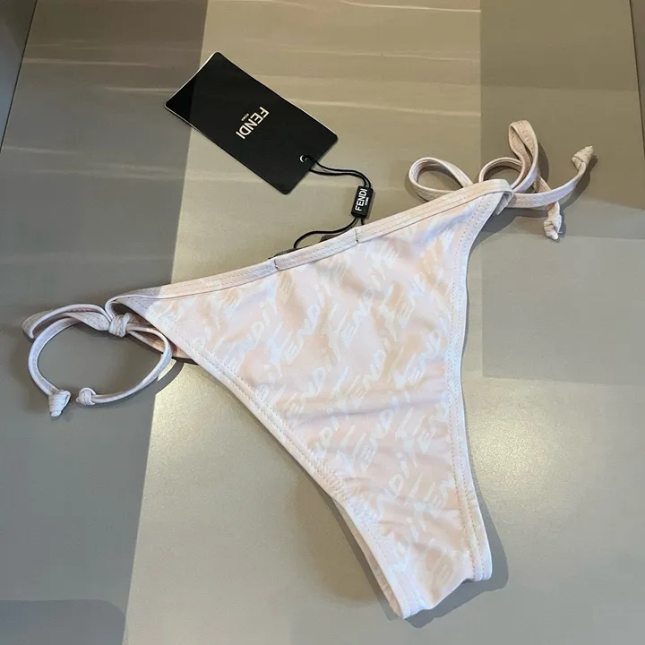 スーパーコピー フェンディ 水着