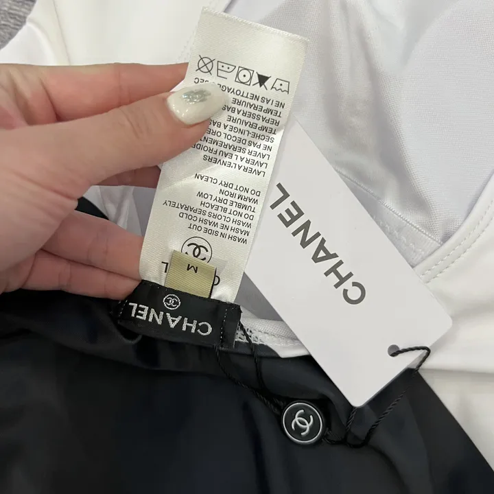 スーパーコピー シャネル 水着