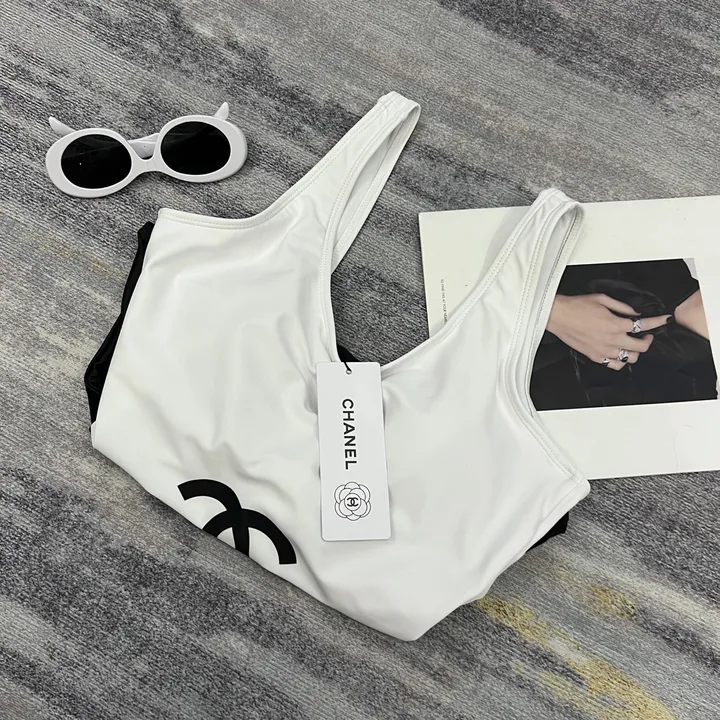 スーパーコピー シャネル 水着