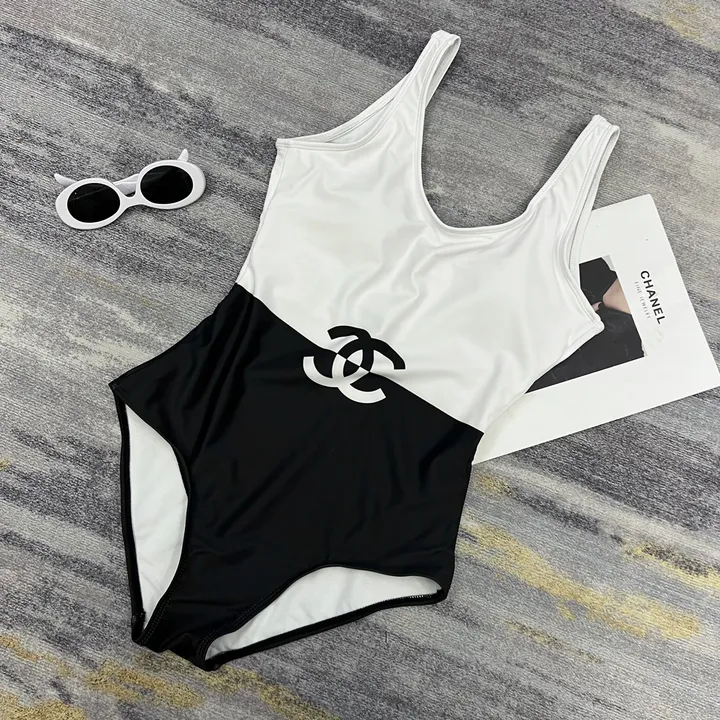 スーパーコピー シャネル 水着