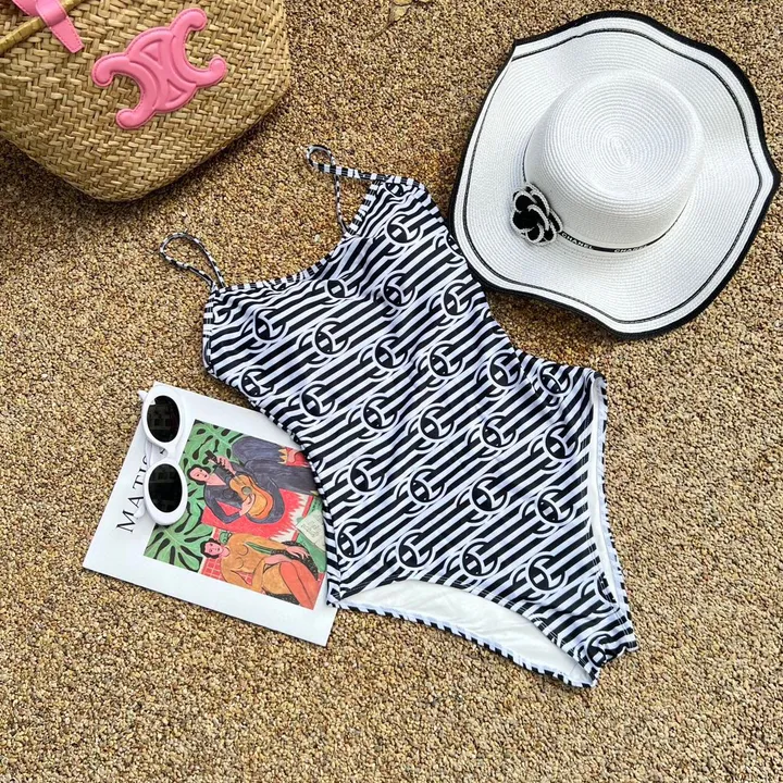 スーパーコピー シャネル 水着