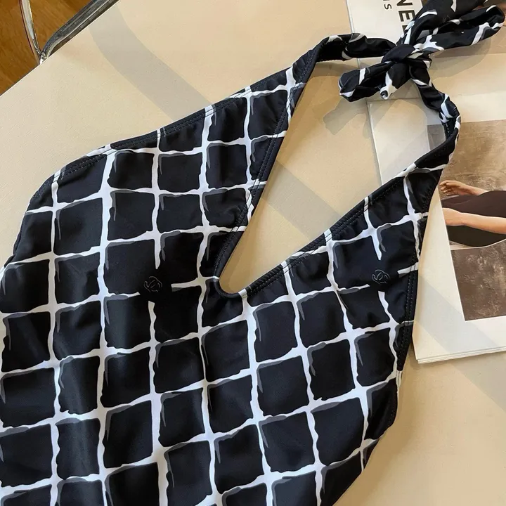 スーパーコピー シャネル 水着