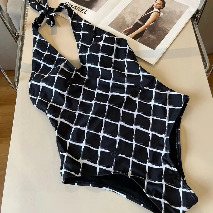 スーパーコピー シャネル 水着