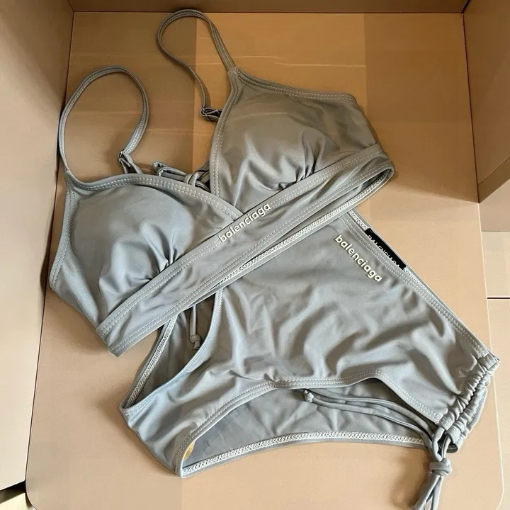 スーパーコピー セリーヌ 水着