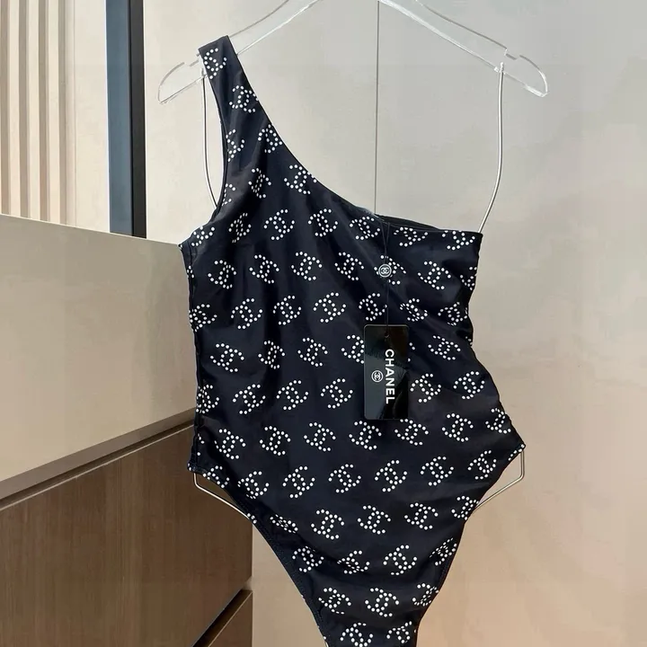 スーパーコピー シャネル 水着