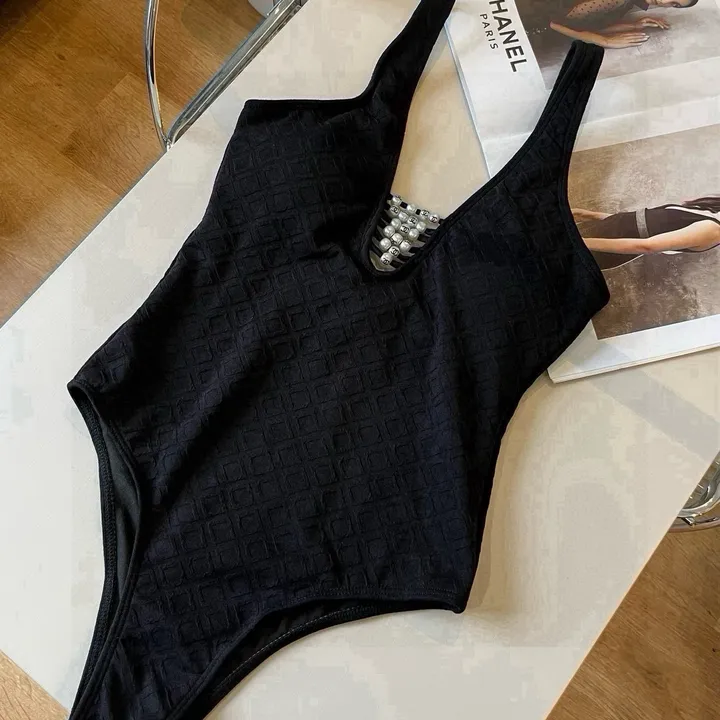 スーパーコピー シャネル 水着