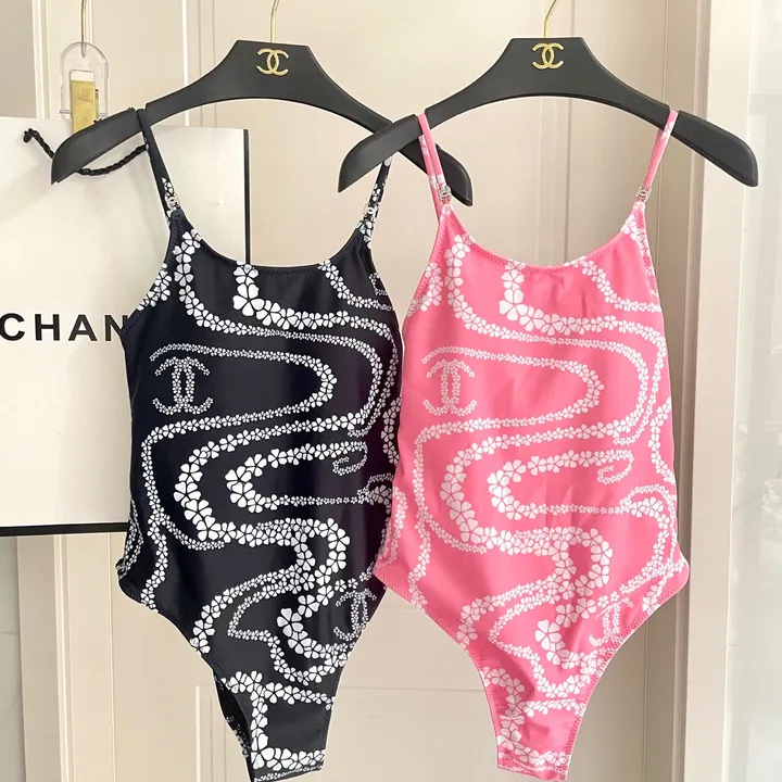 スーパーコピー シャネル 水着