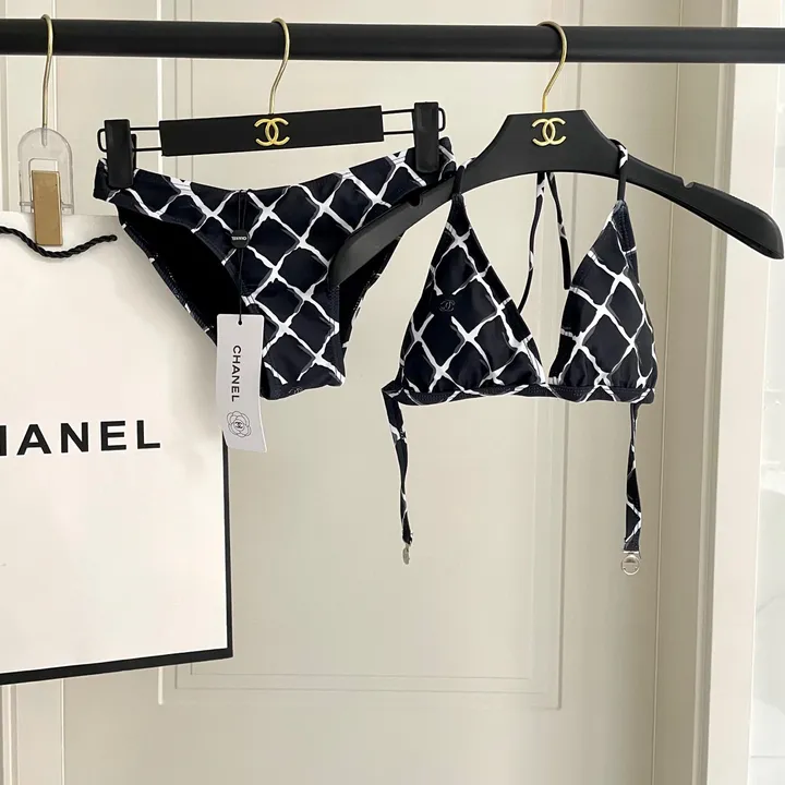 スーパーコピー シャネル 水着