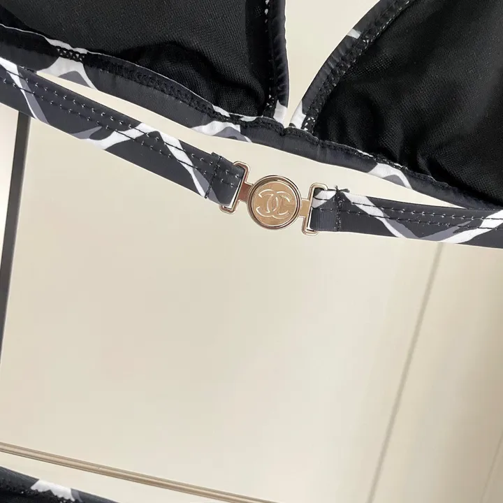 スーパーコピー シャネル 水着